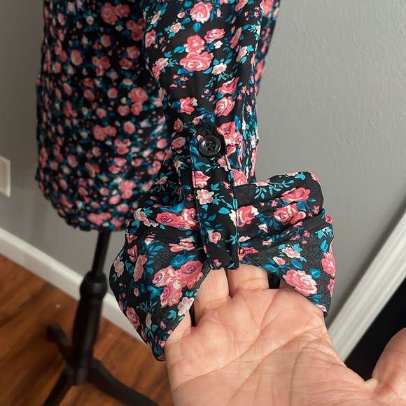 Active Floral Print Blouse Perfect Shirt - Picture 5 of 13